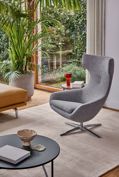 Grauer futuristischer Polstersessel