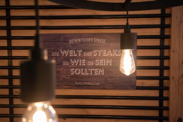 Referenz: Rodeo Lounge